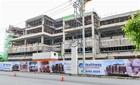 Taguig builds more medical facilities .
